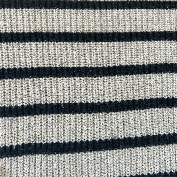 Old Navy Tunic Striped Women's Sweater - Picture 2 of 4